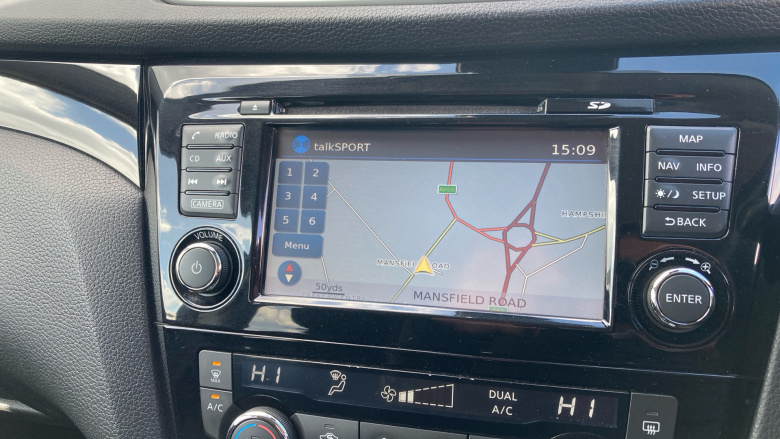 Nissan Qashqai 1.5 dCi N-Connecta 5dr Diesel Hatchback